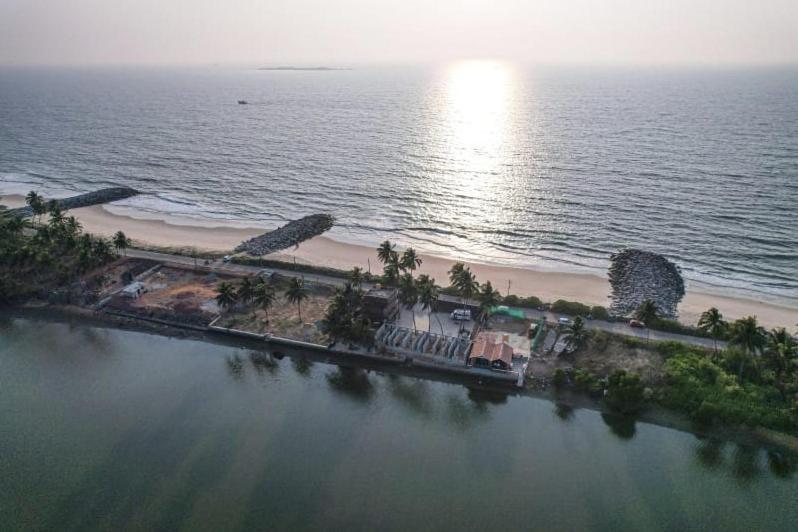 Reunion Ocean Tides Hotel Udupi Luaran gambar