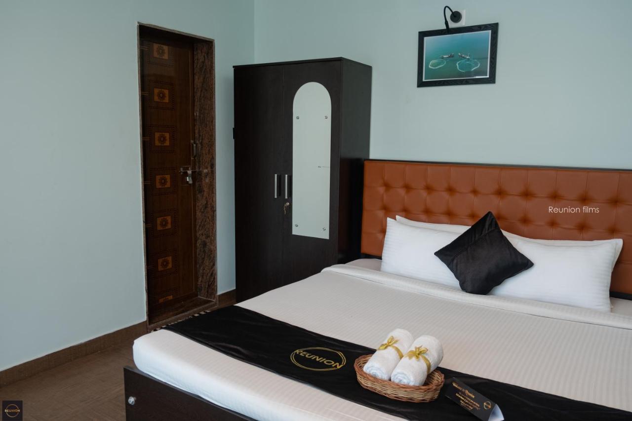 Reunion Ocean Tides Hotel Udupi Luaran gambar