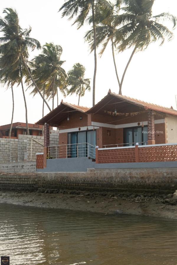 Reunion Ocean Tides Hotel Udupi Luaran gambar