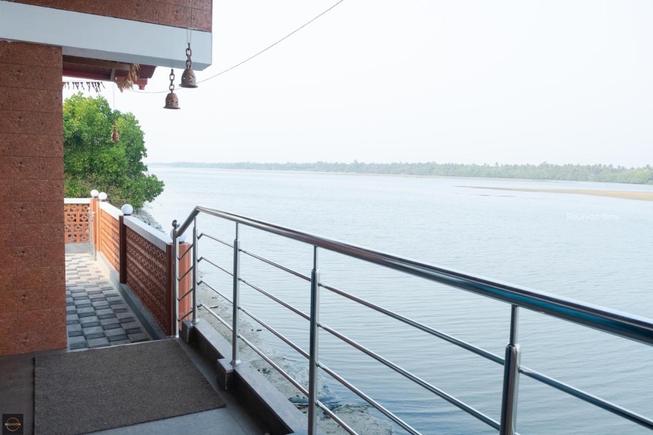 Reunion Ocean Tides Hotel Udupi Luaran gambar