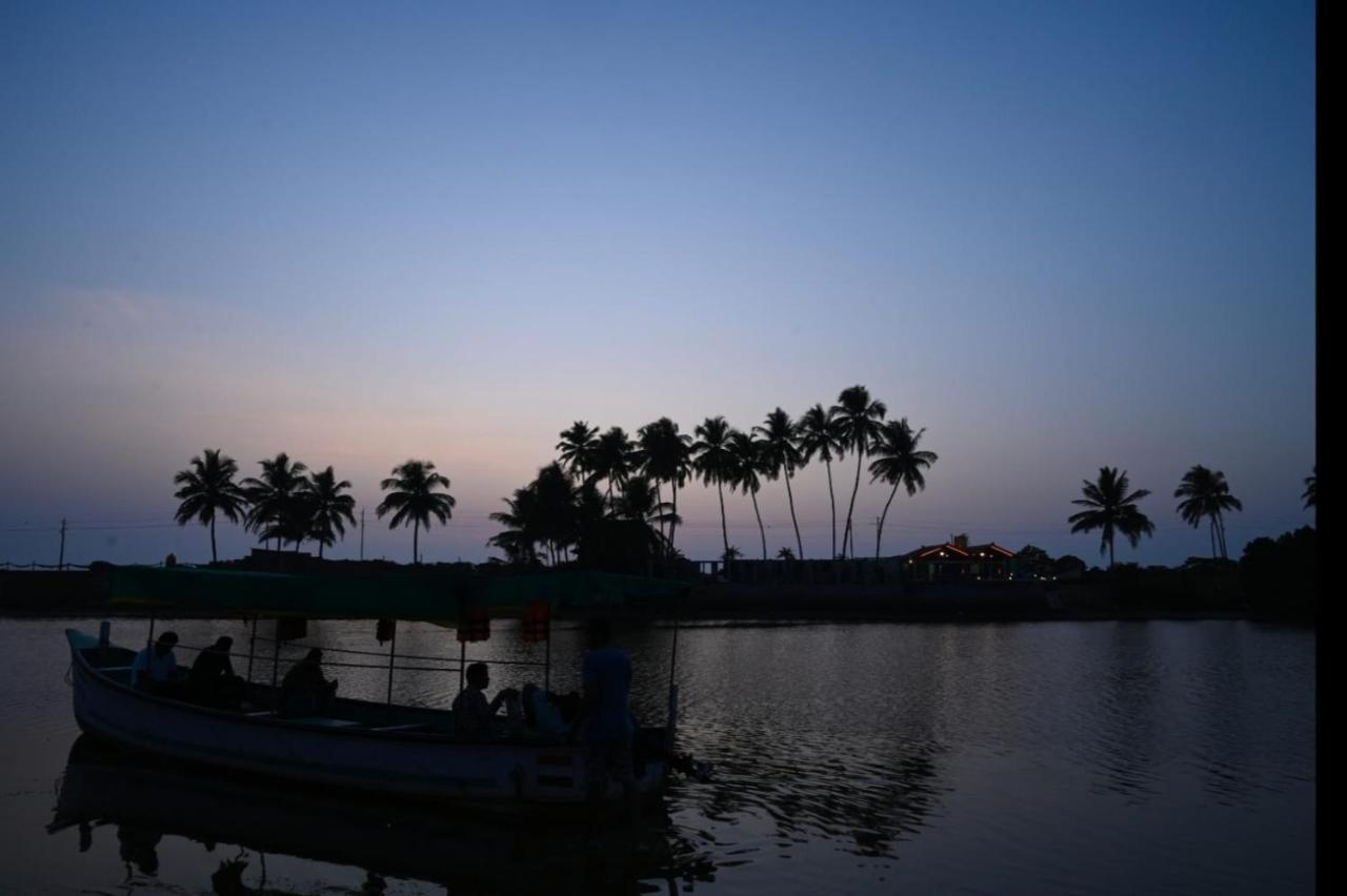 Reunion Ocean Tides Hotel Udupi Luaran gambar